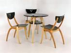 Garfield stackable chair